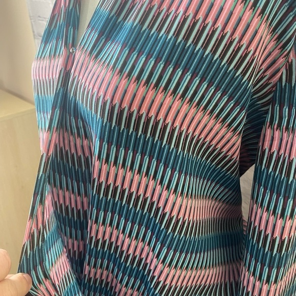 Talbots Wrap Blouse Geometric size 12 - Picture 5 of 10